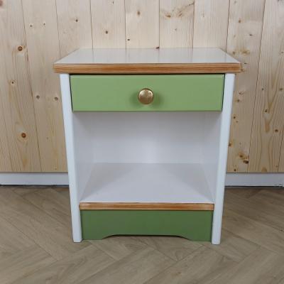 Table de chevet vert clair 1