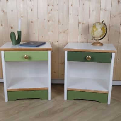 Table de chevet verte